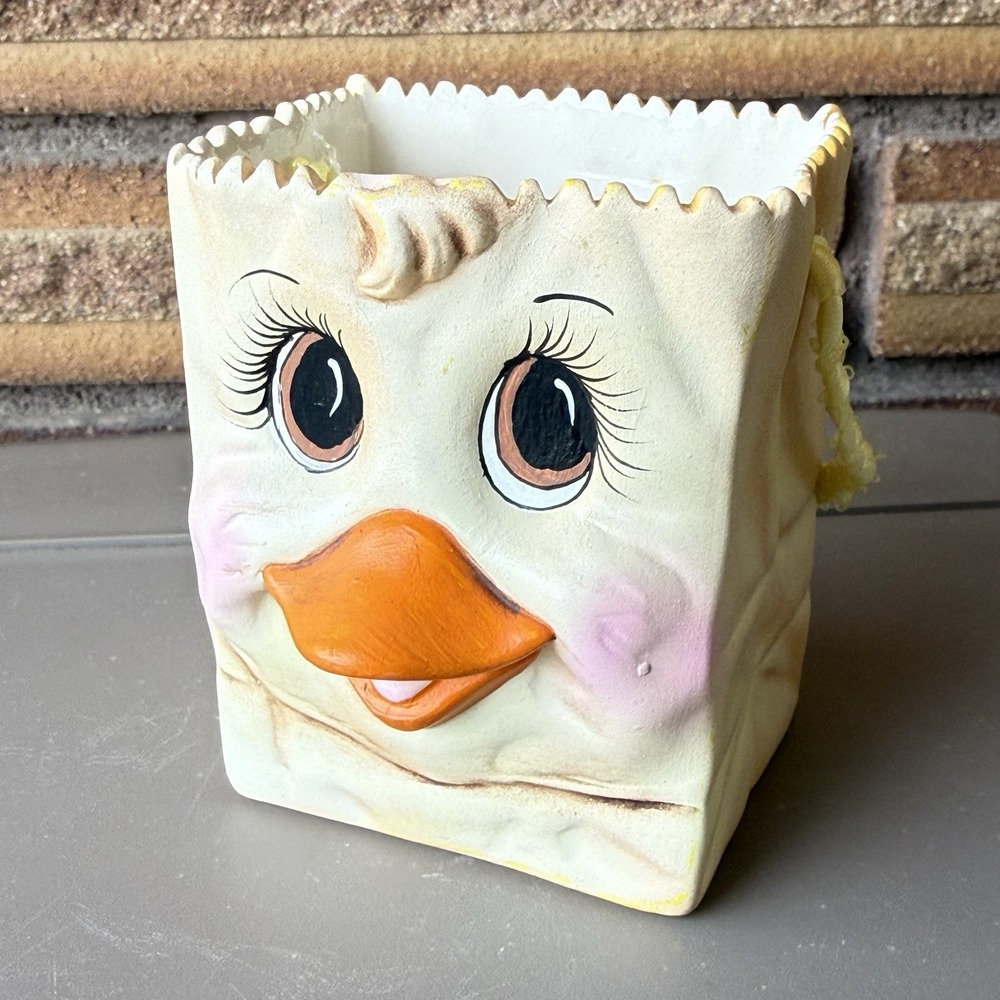 Scioto Ceramic Yellow Duck Paper Bag Planter Vase Hand Painted Kitsch 1980 Decor